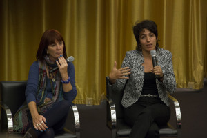 Architects Patricia Rodríguez and Claudia Castillo address audience questions.